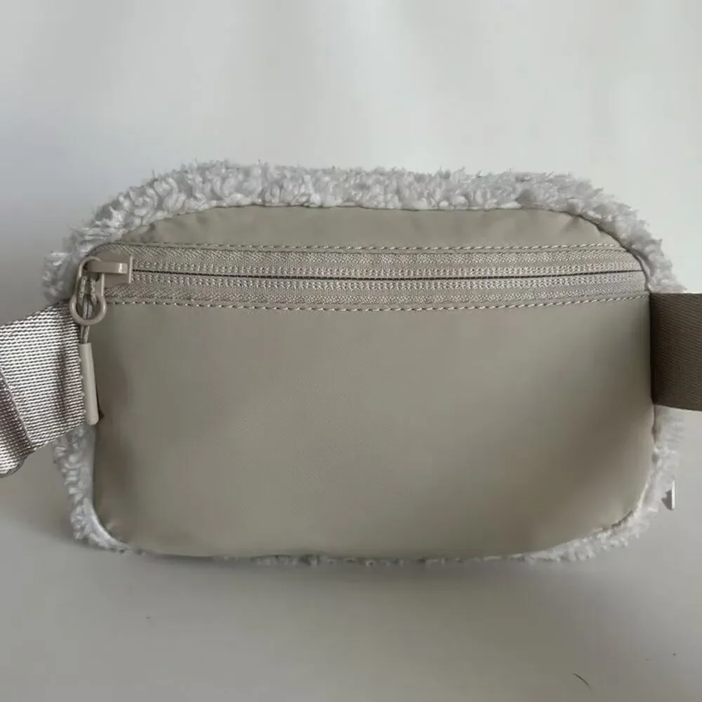 Lululemon Everywhere Belt Bag Sherpa Fleece White Ivory Tan Crossbody Fanny Pack